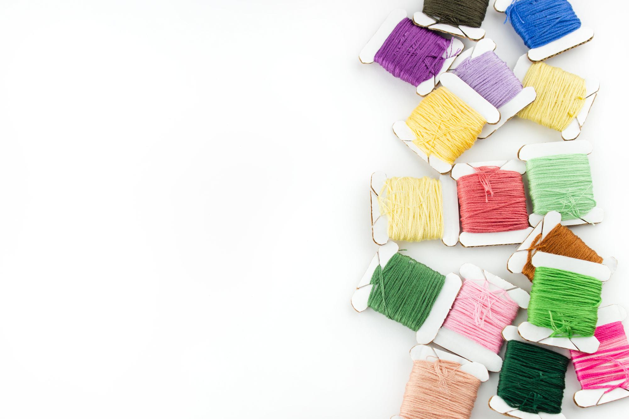 Dettaglio: combinazione di filati colorati